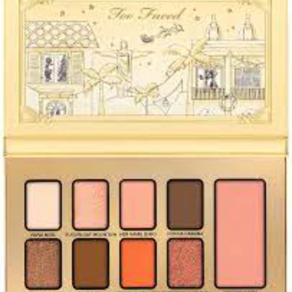 Too Faced Christmas Around the World Limited Edition Collection - Picture 5 of 8
